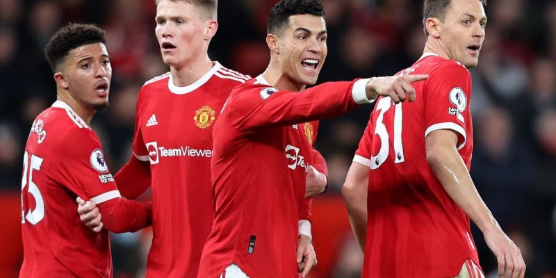 Ronaldo Về Hưu – Kịch Bản Giả Định Gây Rúng Động 3 Đồng đội và đối thủ nói gì khi Ronaldo về hưu?